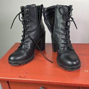 GBG Los Angeles Black Lace-Up Boots